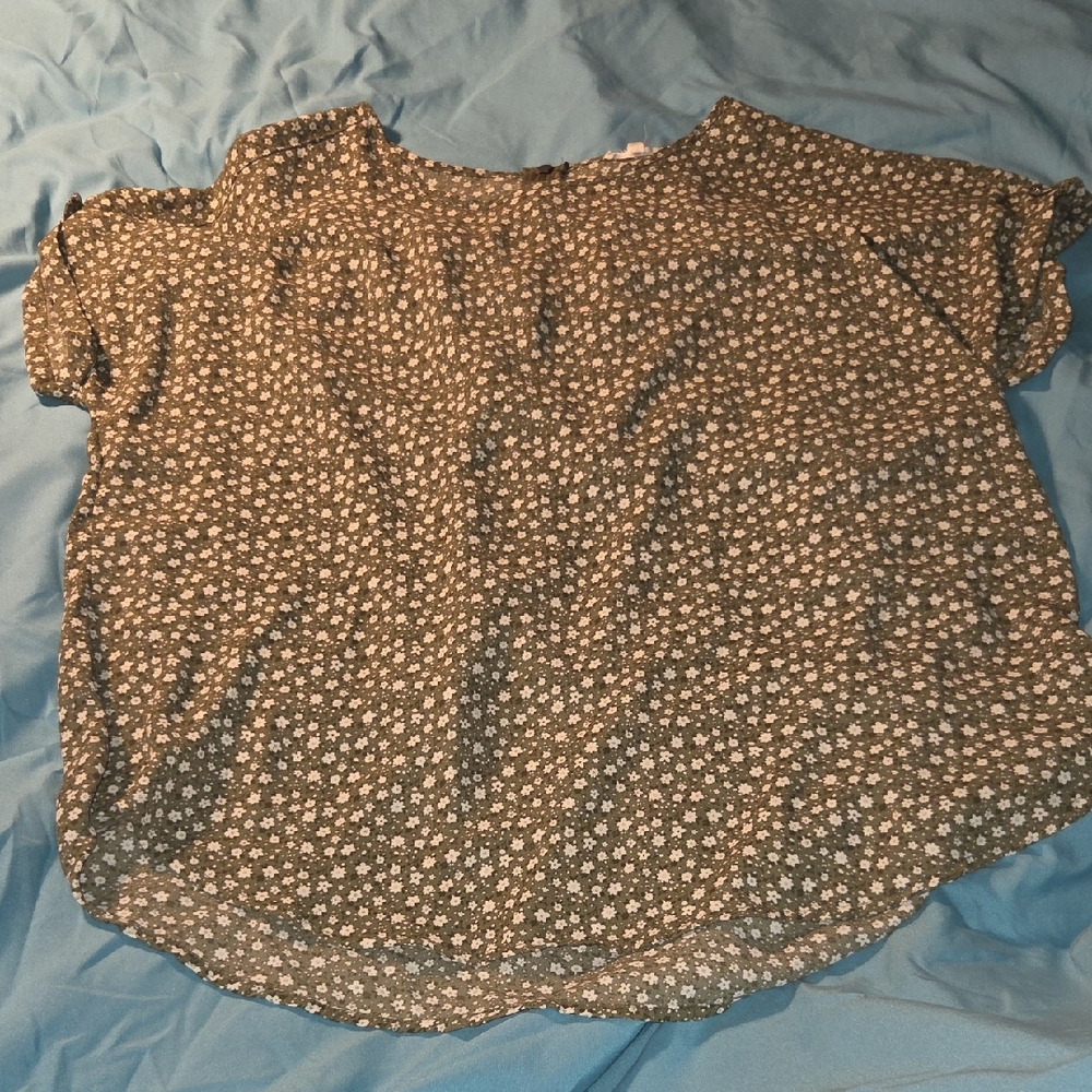 Maurices Olive Green Floral Short Sleeve Blouse